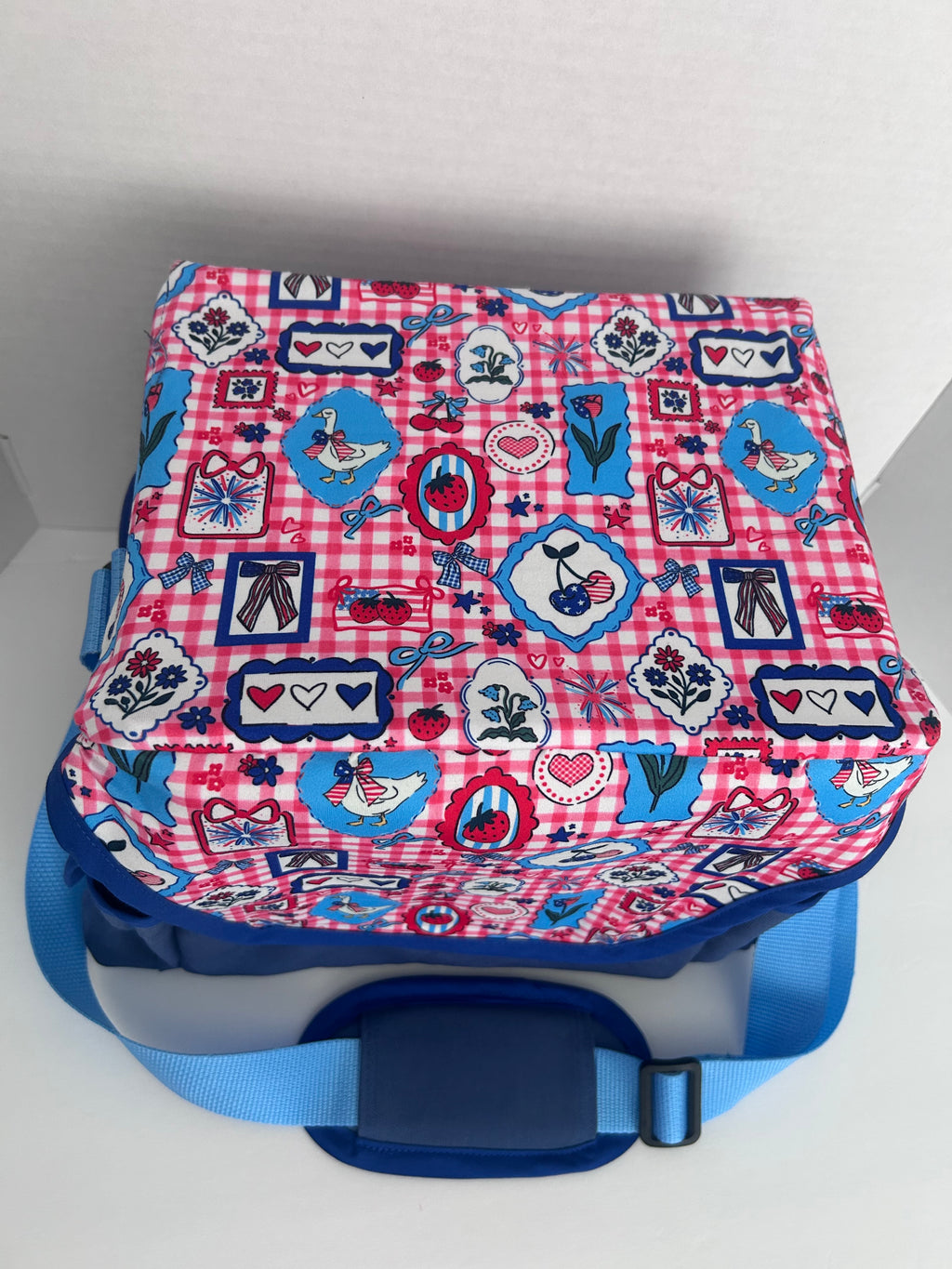 Suction Machine Carrying Case - Americana Gingham Goose