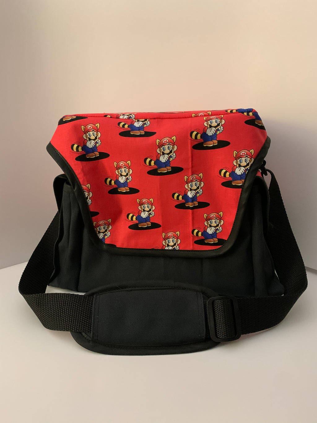 Suction Machine Carrying Case - Super Mario (Red)